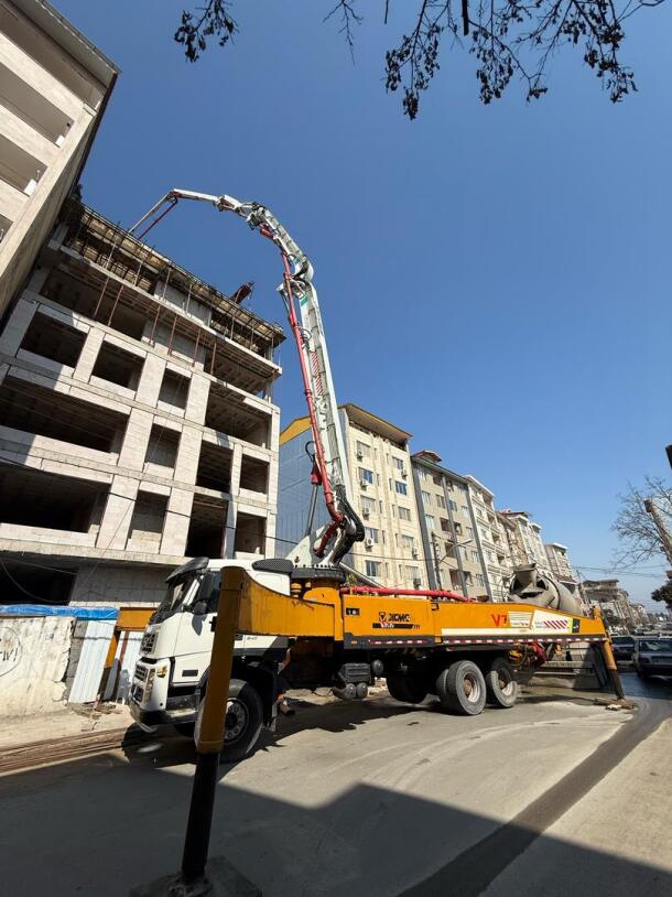 فرایند بتن ریزی سقف طبقات