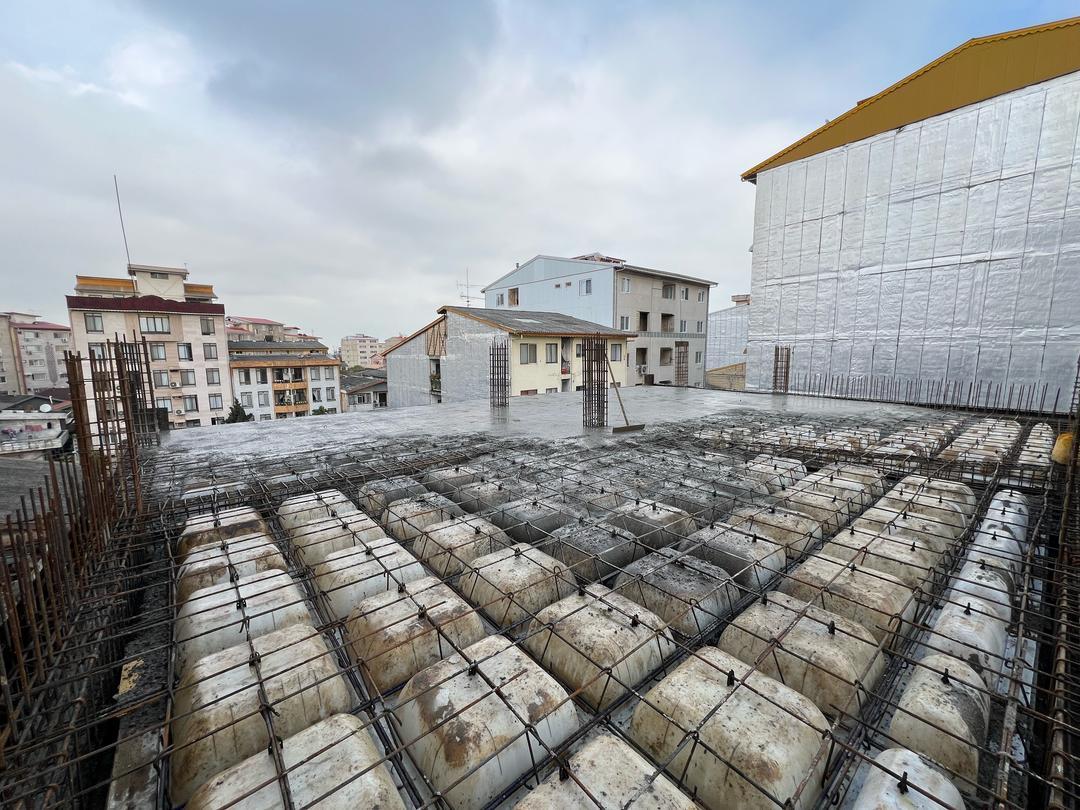 فرایند بتن ریزی سقف طبقات